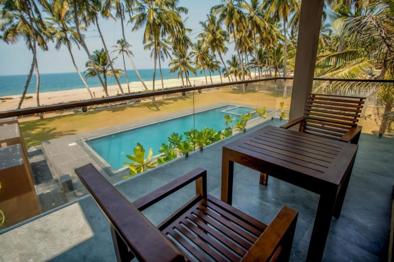 Soluna Beach Resort 마라윌라 외부 사진