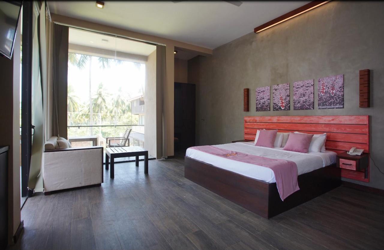 Soluna Beach Resort 마라윌라 외부 사진