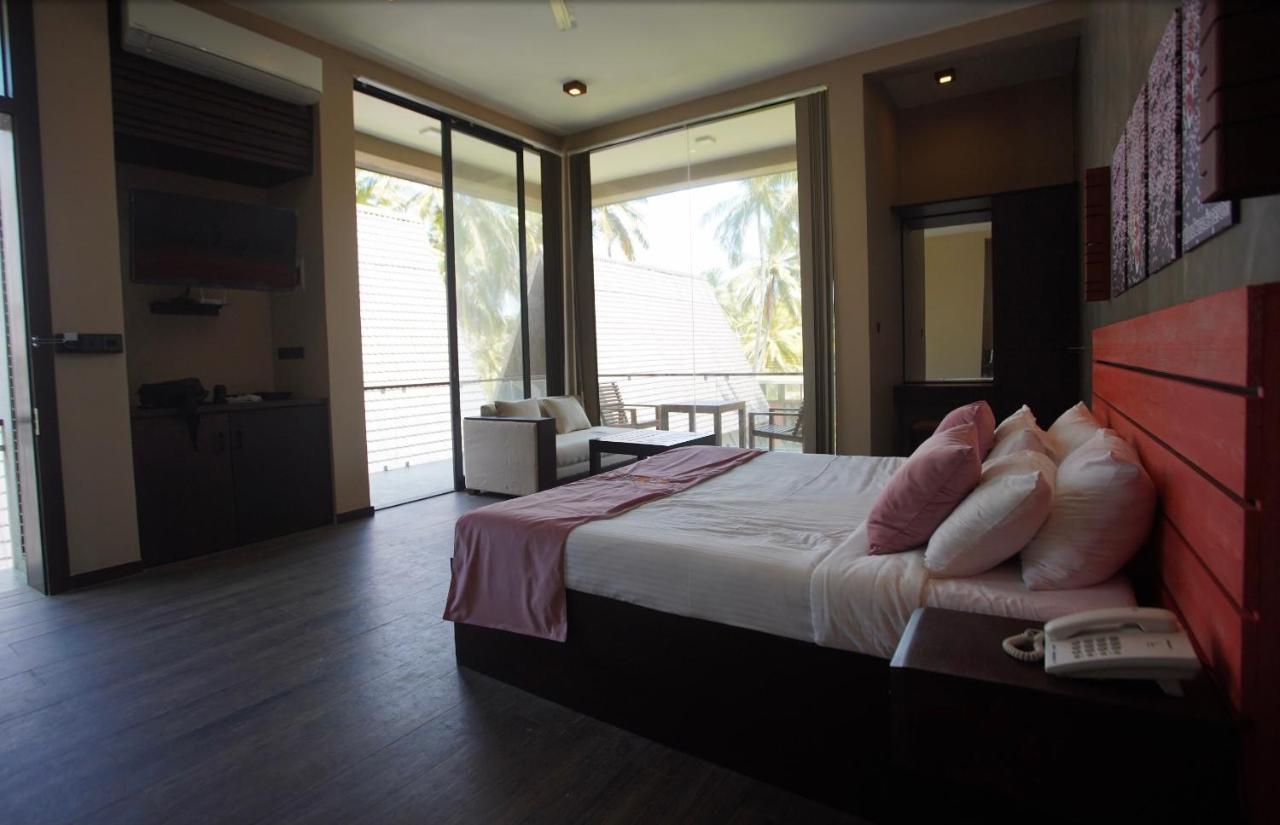 Soluna Beach Resort 마라윌라 외부 사진