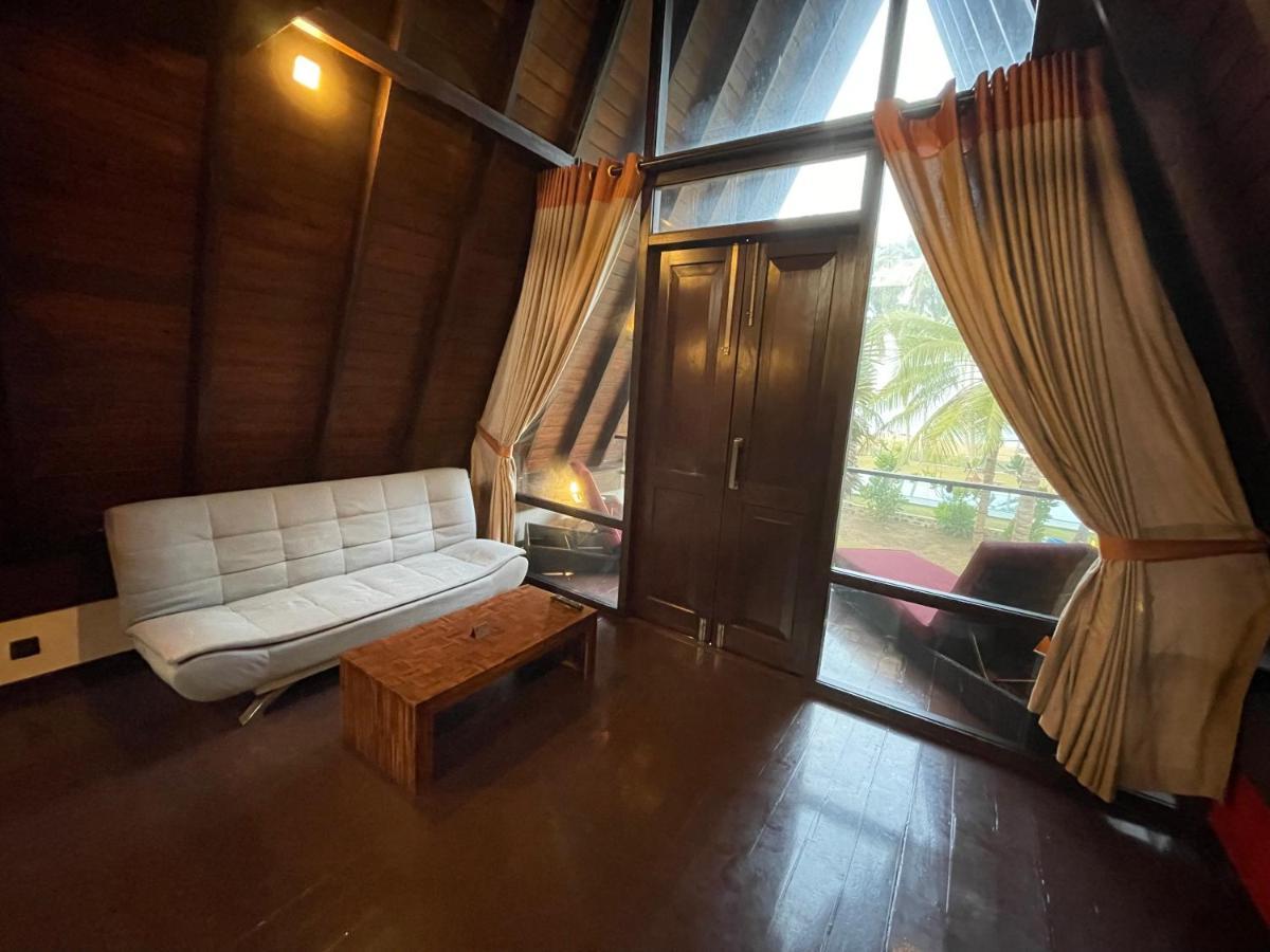 Soluna Beach Resort 마라윌라 외부 사진
