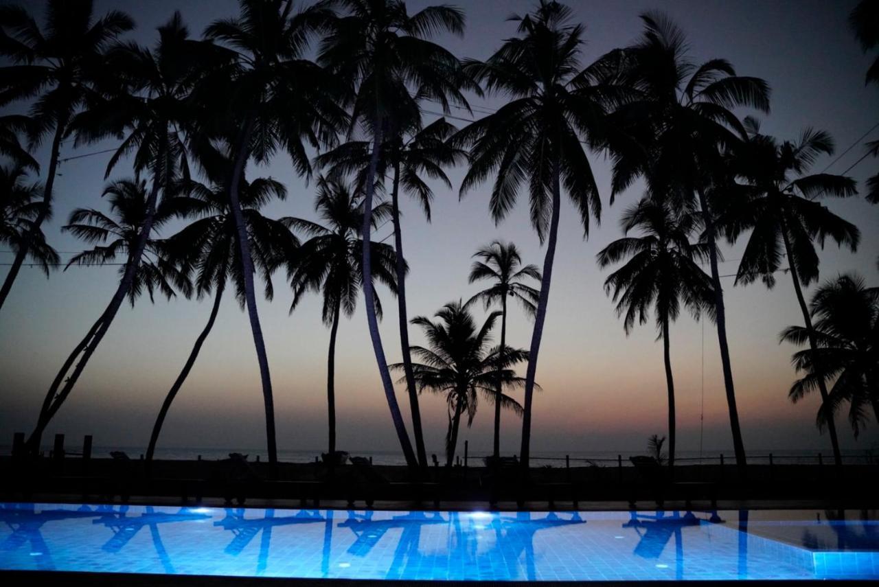 Soluna Beach Resort 마라윌라 외부 사진